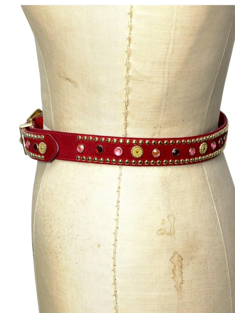 1990s bejeweled leather suede belt red with gold buckle by Gail Labelle Size S - Picture 5 of 10